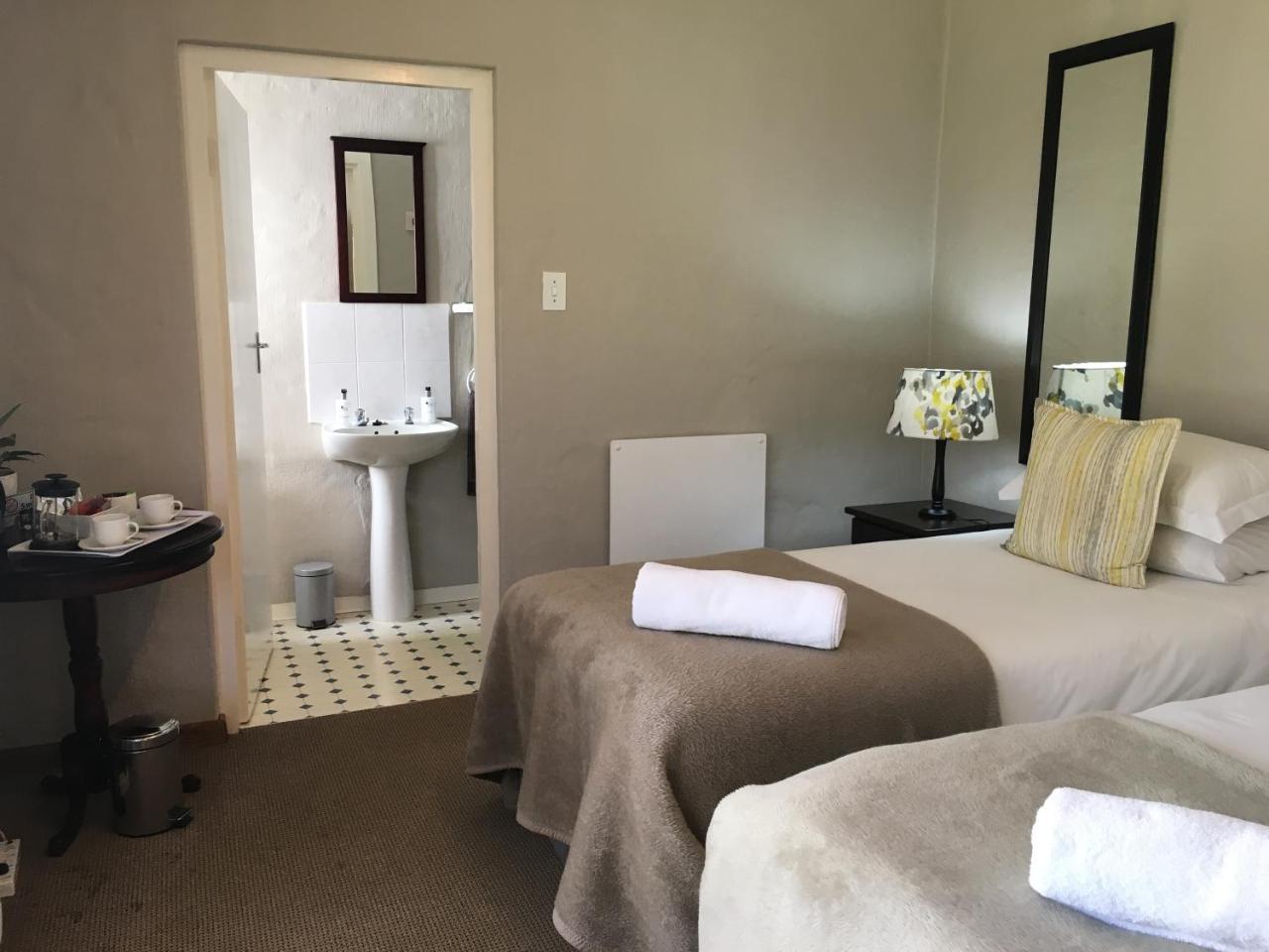 דורבן Caladdi Bed And Breakfast מראה חיצוני תמונה